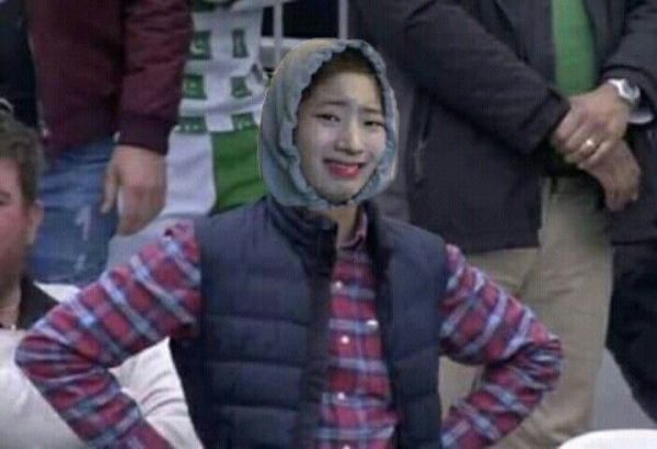 chống nạnh meme