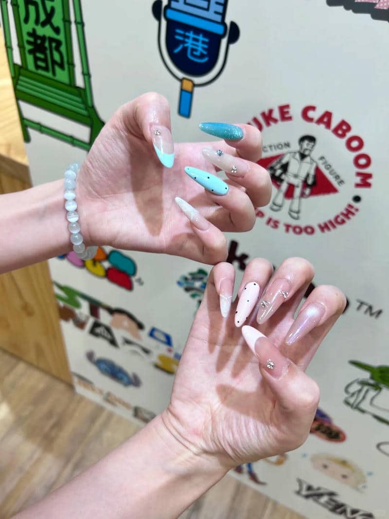 nail 2 màu (13)