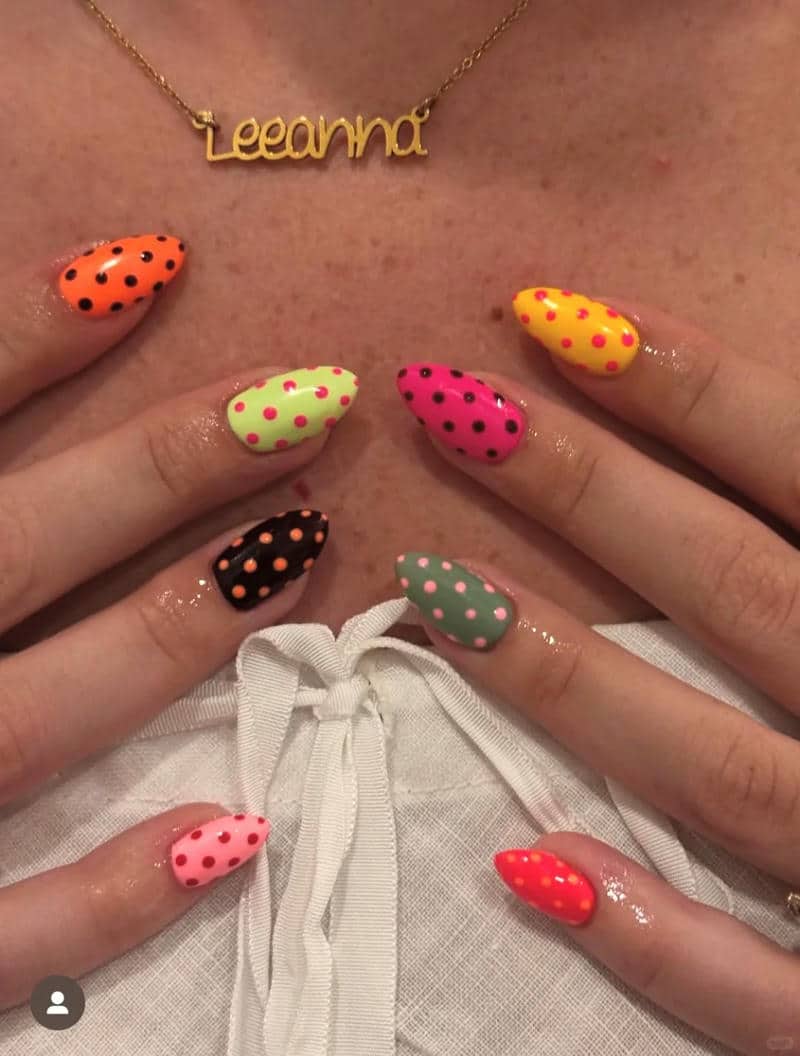 nail chấm bi (27)