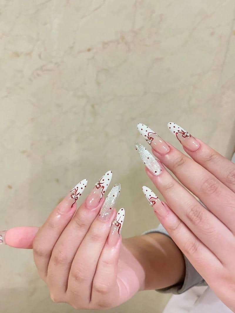 nail chấm bi (36)