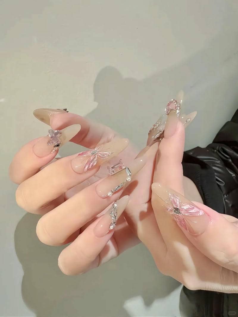 nail con bướm (25)