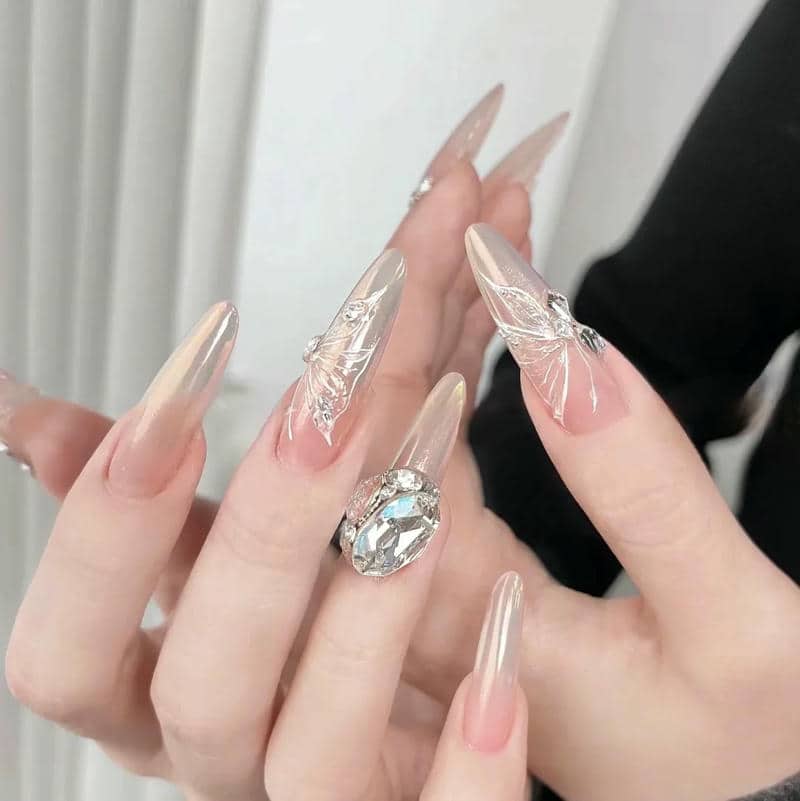 nail con bướm (28)