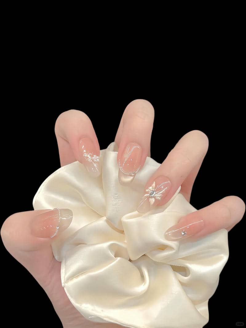 nail con bướm (29)