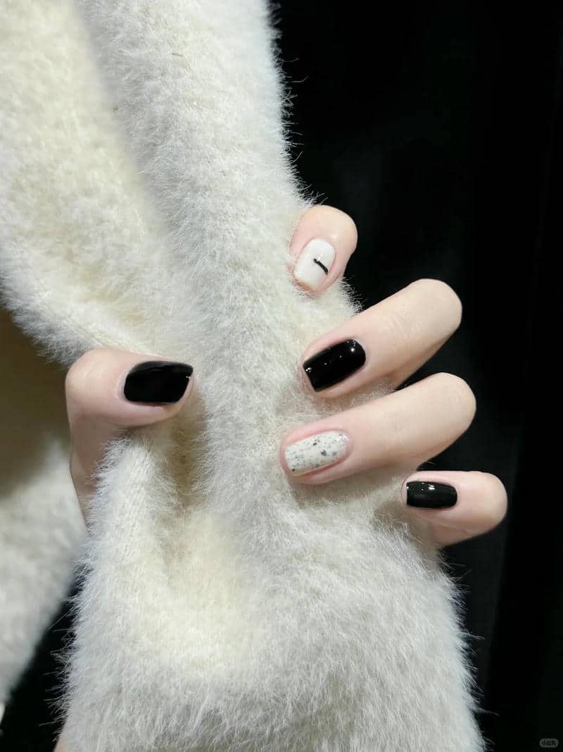 nail đen trắng (13)