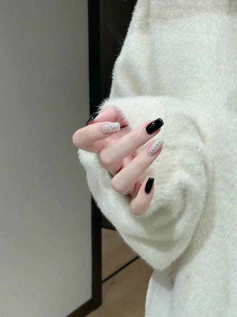 nail đen trắng (18)