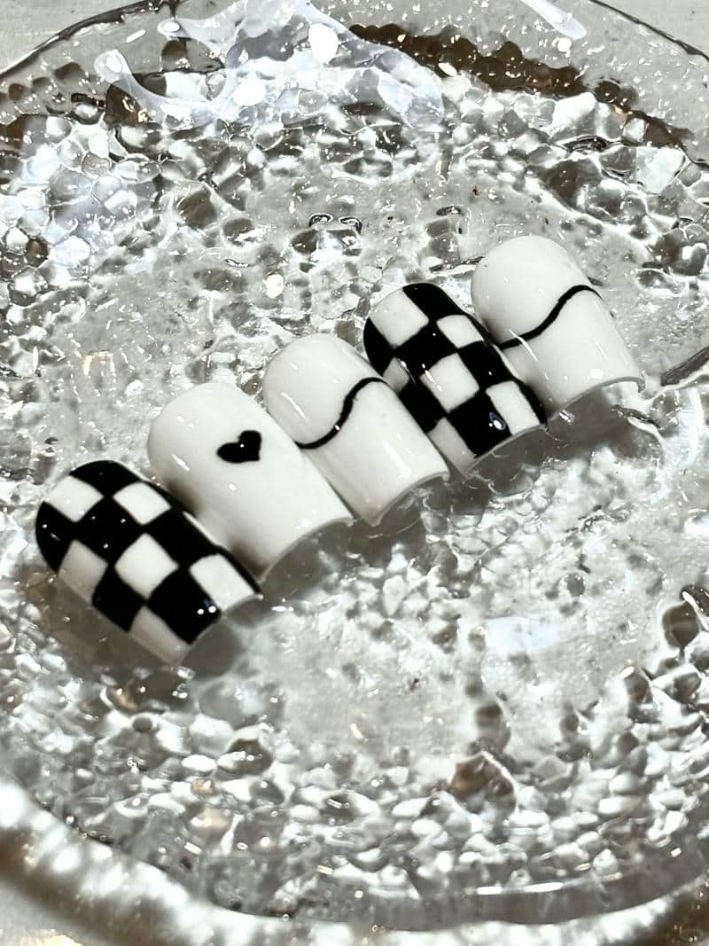 nail đen trắng (5)