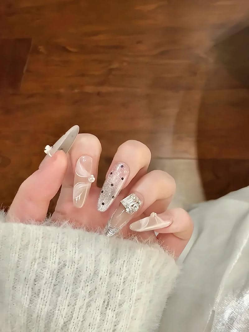 nail đính đá (20)