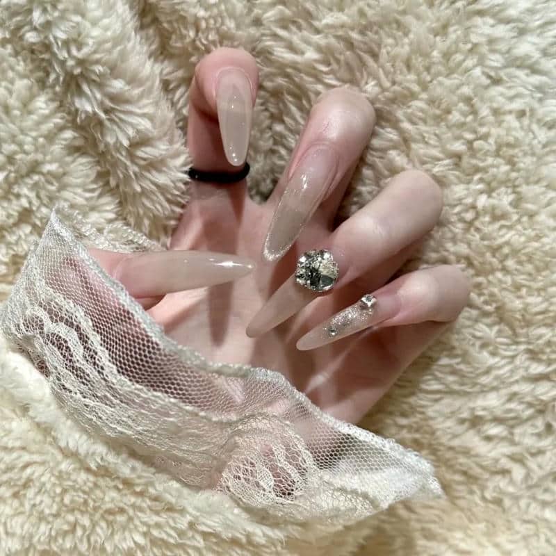 nail đính đá (3)