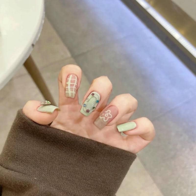 nail kẻ caro (20)