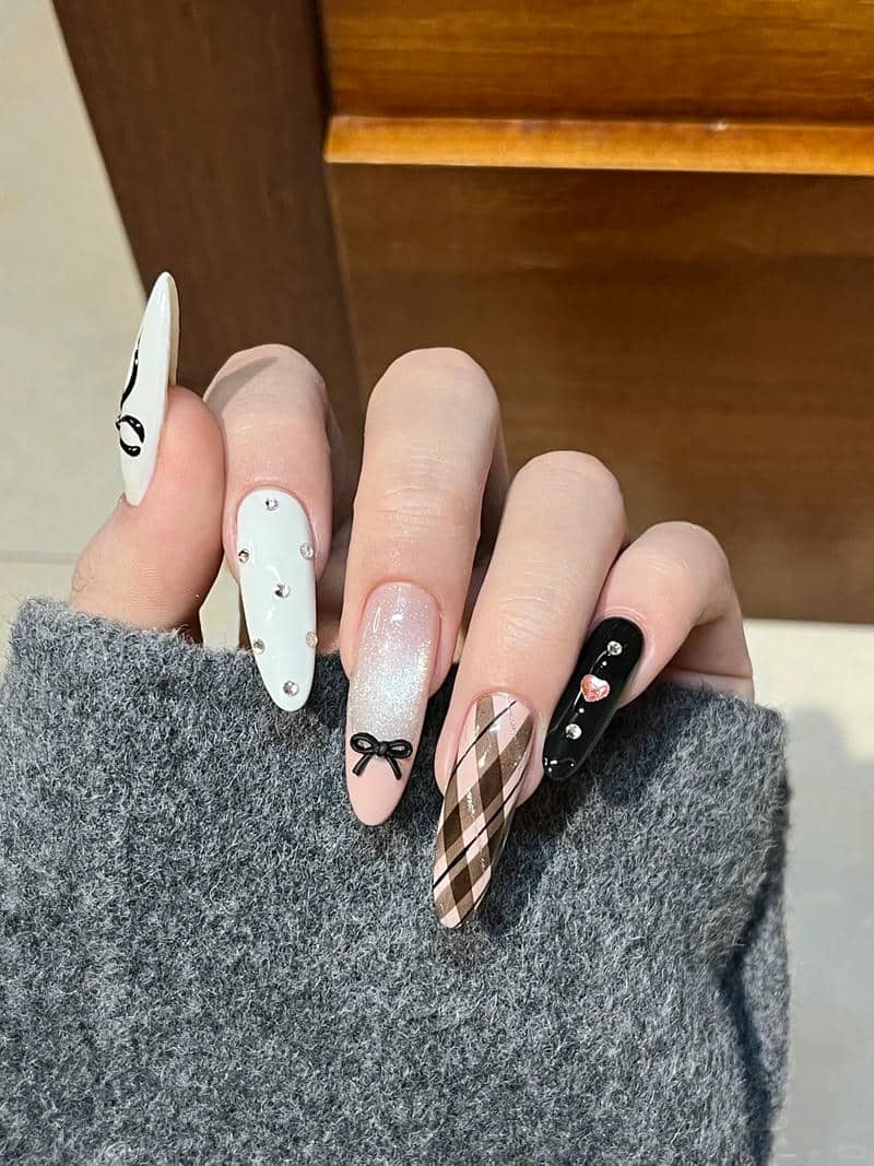 nail kẻ caro (3)