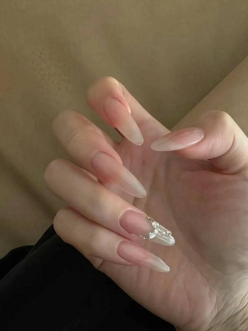nail màu nude (1)