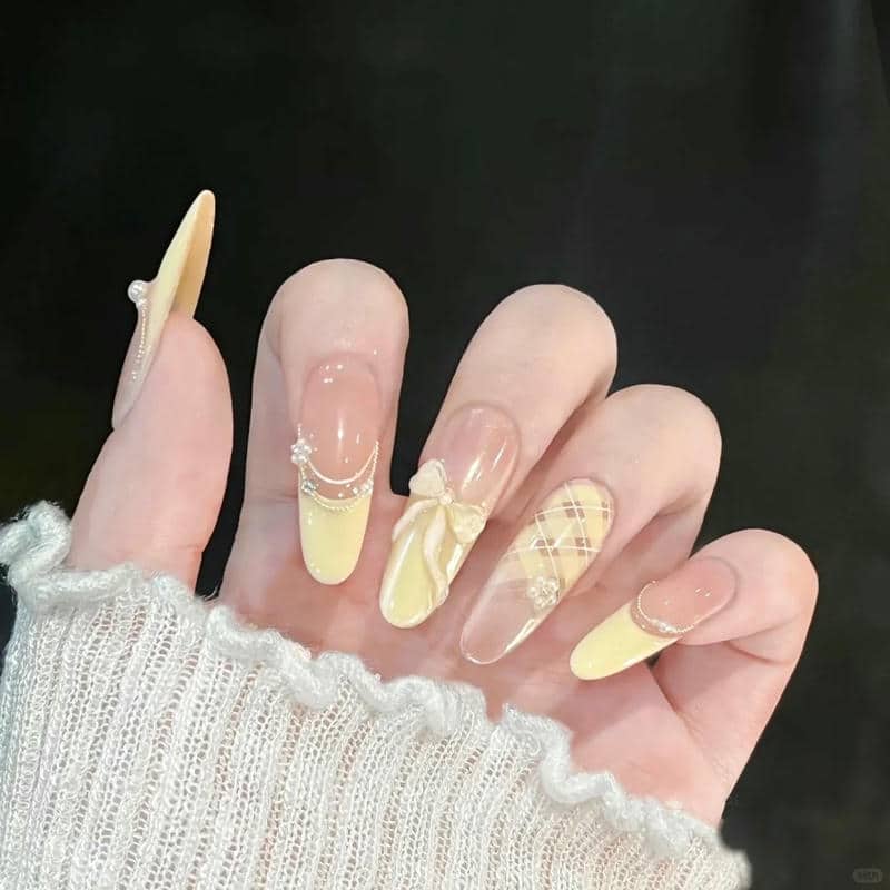 nail màu vàng (21)