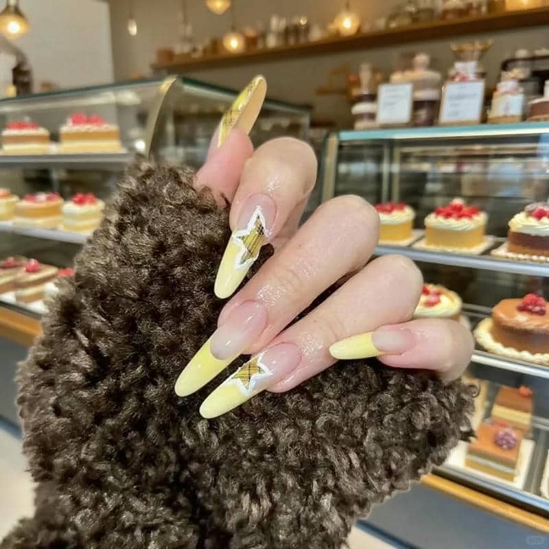 nail màu vàng (4)