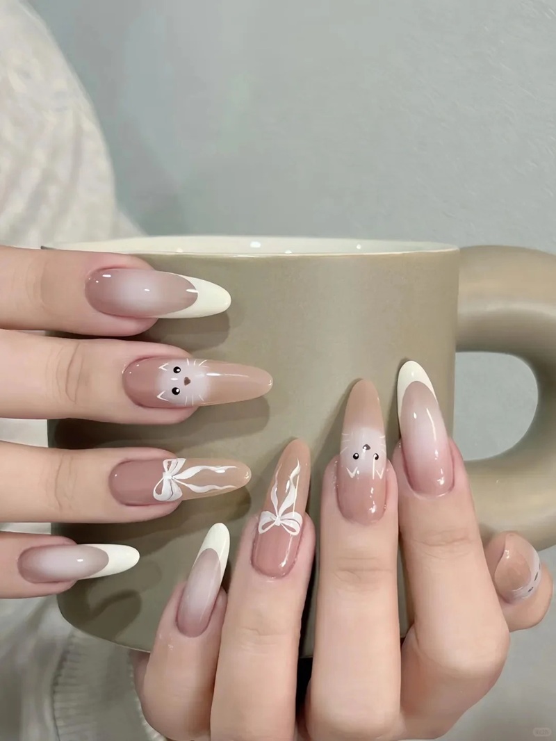 nail mèo