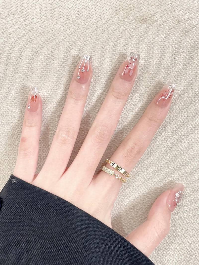 nail thỏ (2)