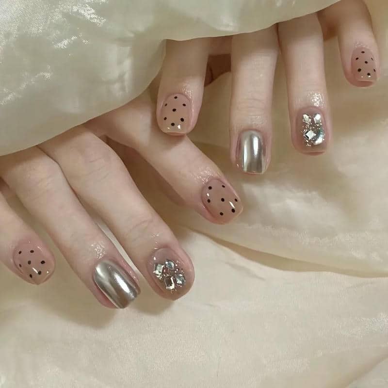 nail vuông (17)