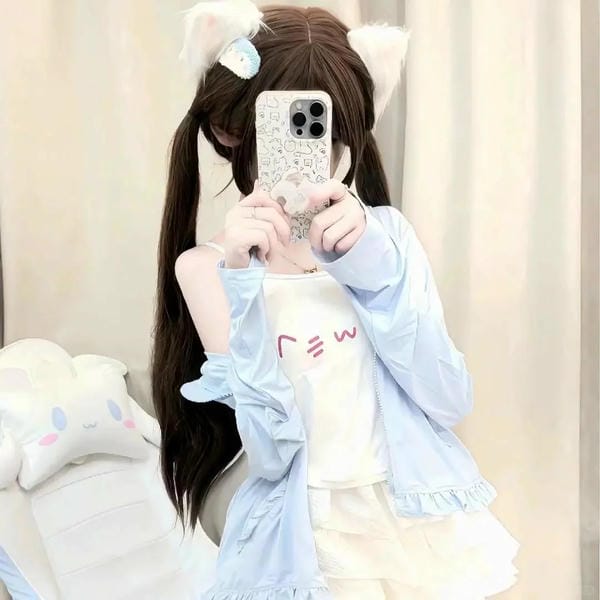 ảnh gái xinh che mặt bằng điện thoại (14)