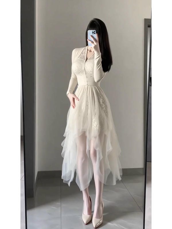 ảnh gái xinh che mặt bằng điện thoại (32)