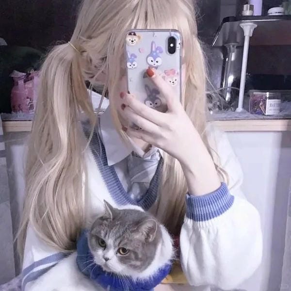 ảnh gái xinh che mặt bằng điện thoại (5)