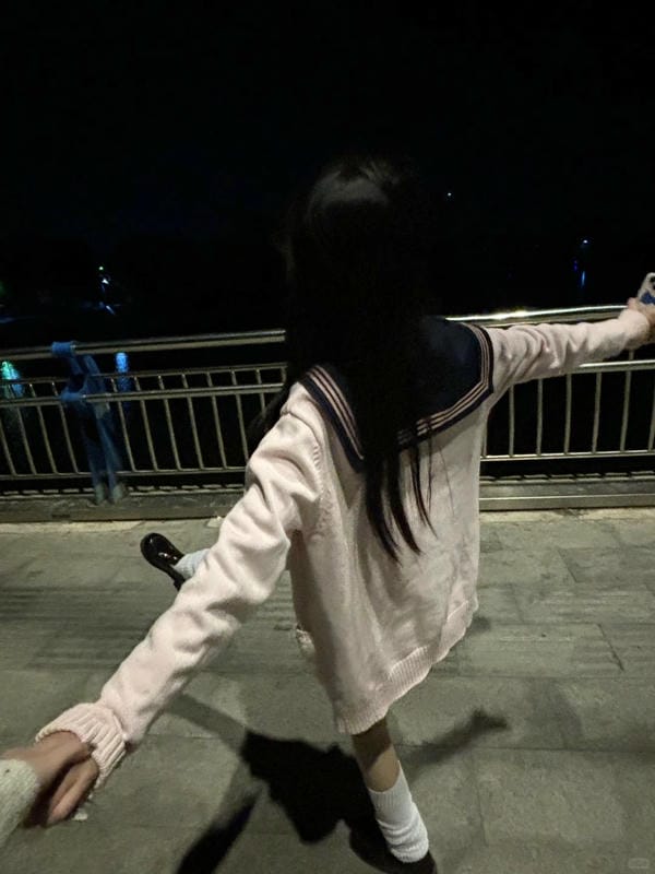 ảnh gái xinh che mặt lớp 5 (10)