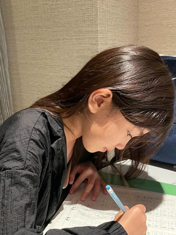 ảnh gái xinh che mặt lớp 5 (22)