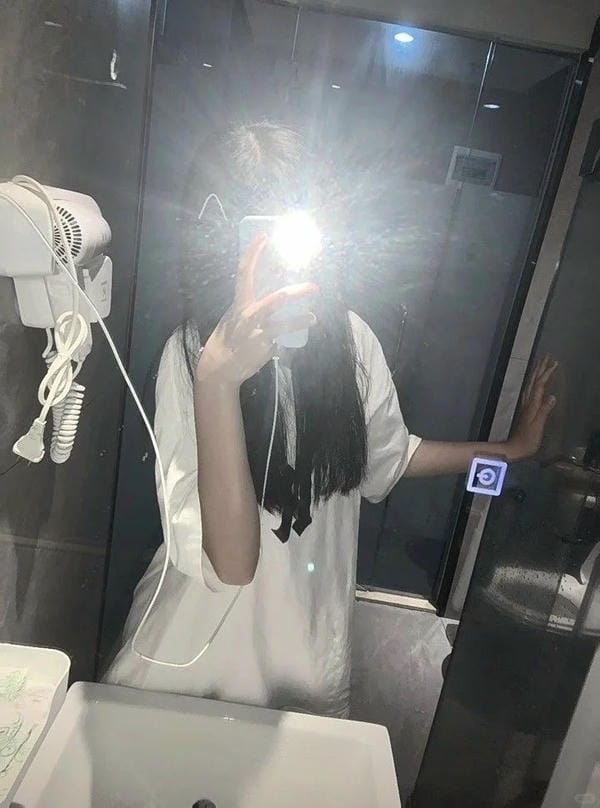 ảnh gái xinh chụp trước gương (7)