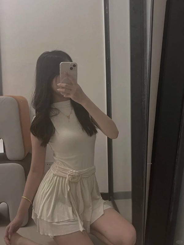 ảnh gái xinh chụp trước gương (9)
