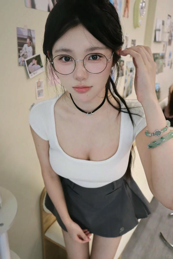 ảnh gái xinh đeo kính (10)