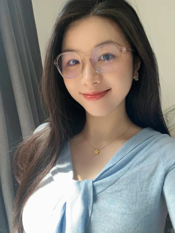 ảnh gái xinh đeo kính (13)