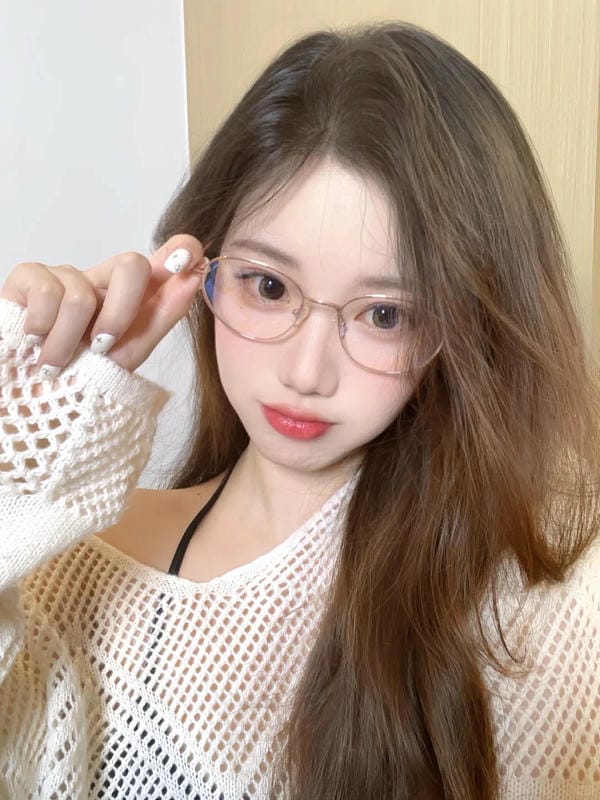 ảnh gái xinh đeo kính (2)