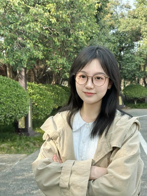 ảnh gái xinh đeo kính (25)