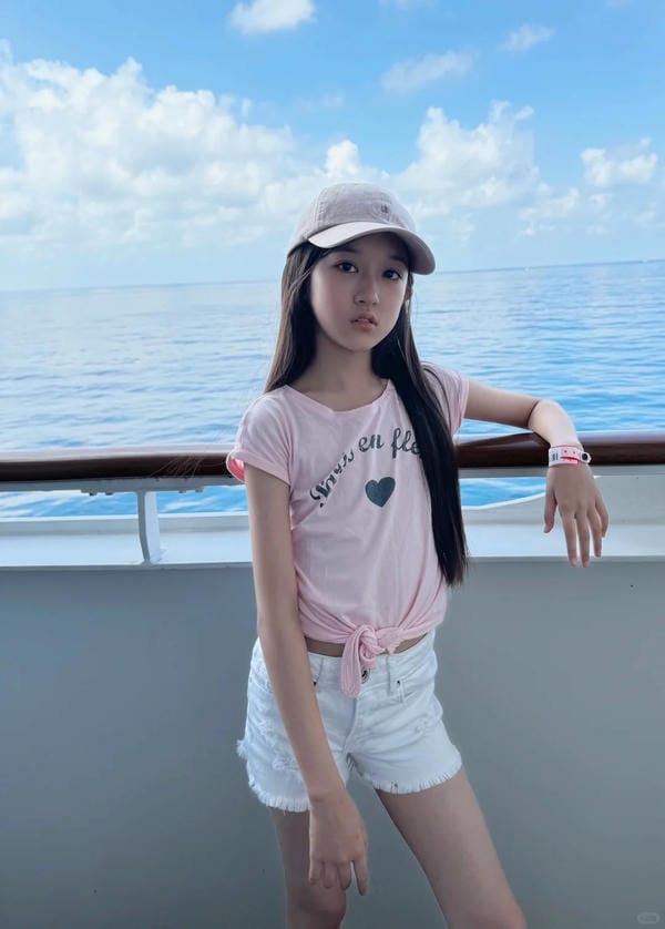 ảnh gái xinh lớp 10 (34) ảnh gái xinh lớp 10 (34)