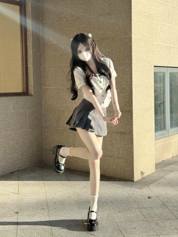 ảnh gái xinh mặc váy ngắn (10)