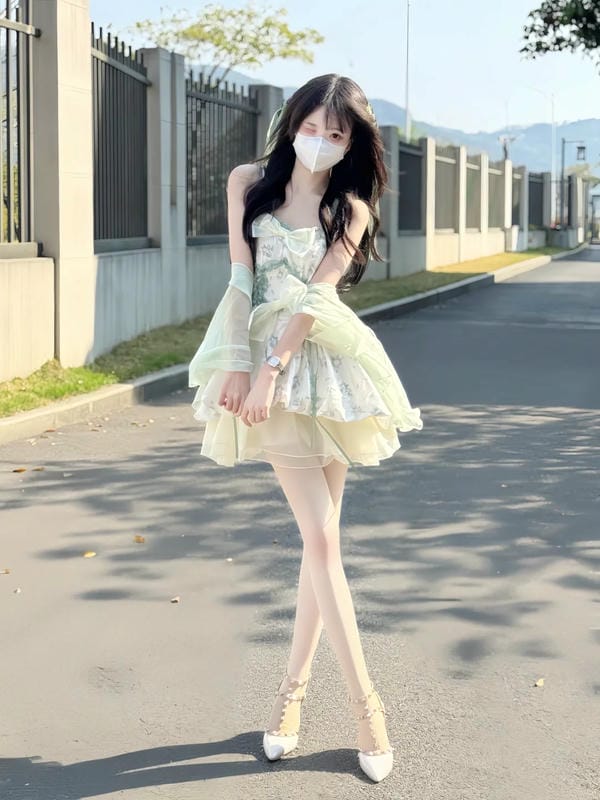 ảnh gái xinh mặc váy ngắn (26)