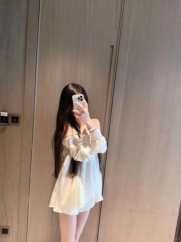 ảnh gái xinh mặc váy ngắn (6)