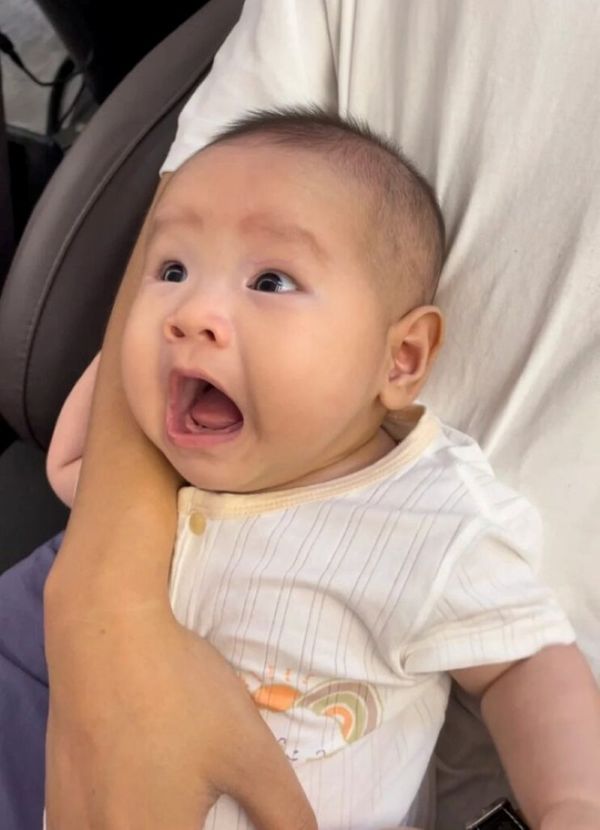 hình meme hoảng hốt hình meme hoảng hốt