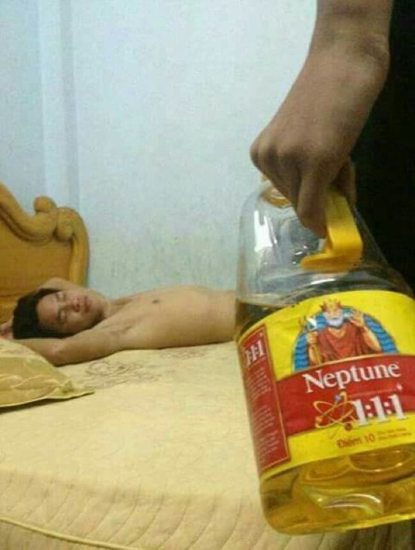 meme chai dầu ăn (4) meme chai dầu ăn (4)