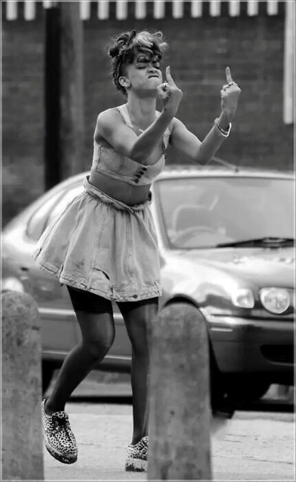 meme ngón giữa (7) meme ngón giữa (7)