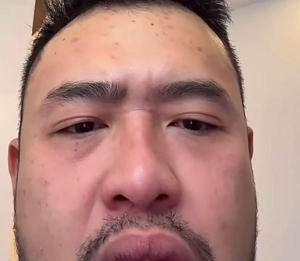 meme nhìn phán xét