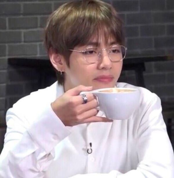 meme uống trà hóng drama