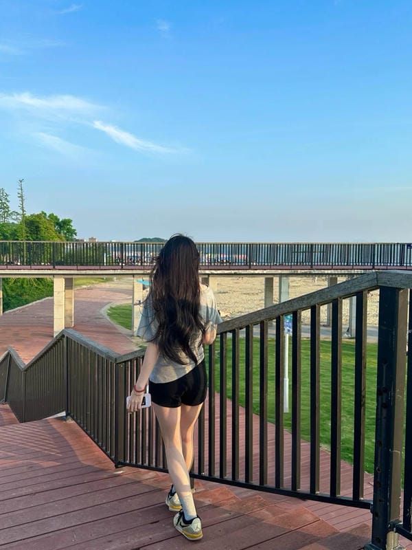 ảnh gái xinh quay lưng (1)