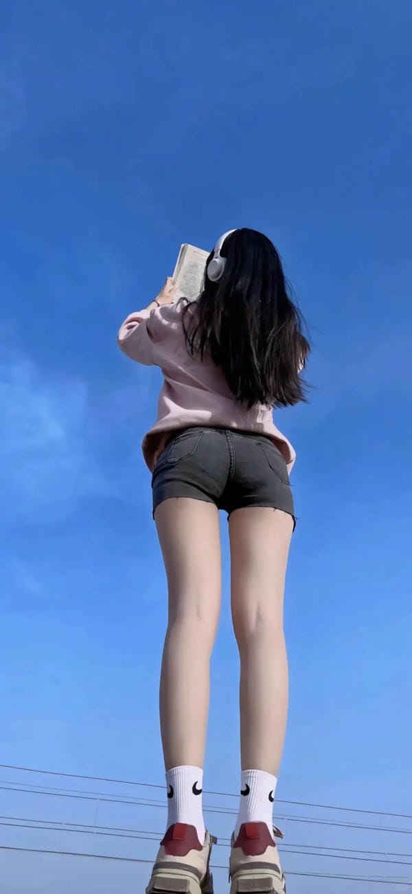 ảnh gái xinh quay lưng (16)