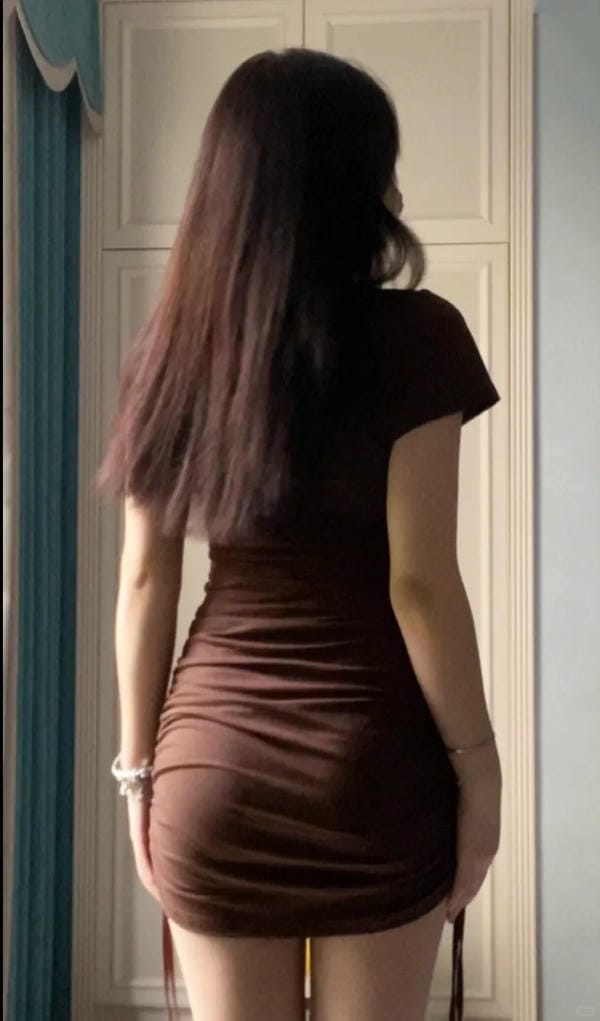 ảnh gái xinh quay lưng