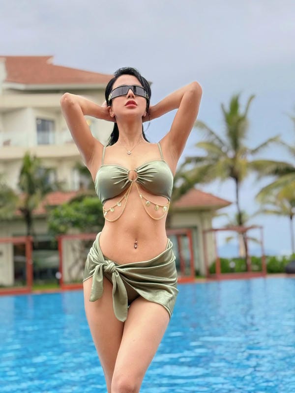 diệp lâm anh bikini (16)