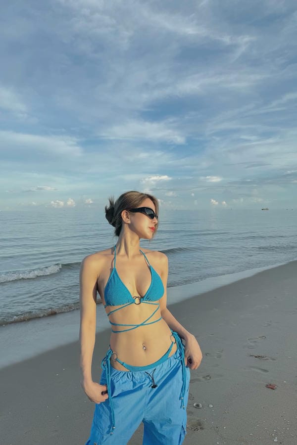 diệp lâm anh bikini (8)