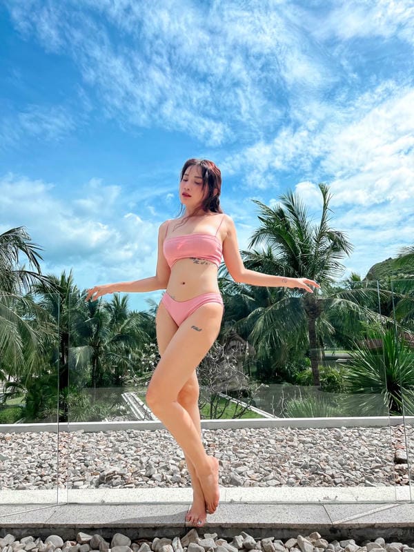 khả như bikini (1)