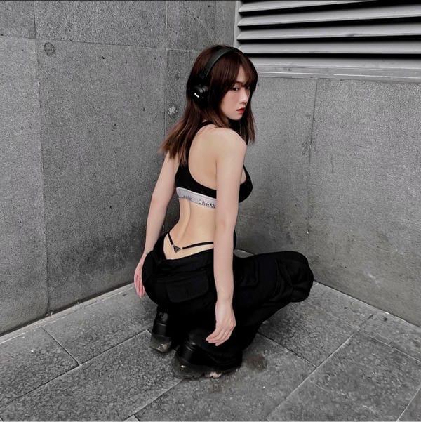 lê bống mặc bikini (1)