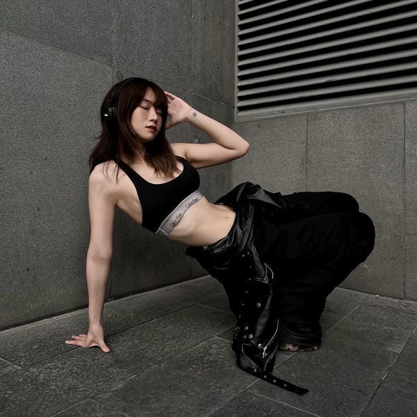 lê bống mặc bikini (3)