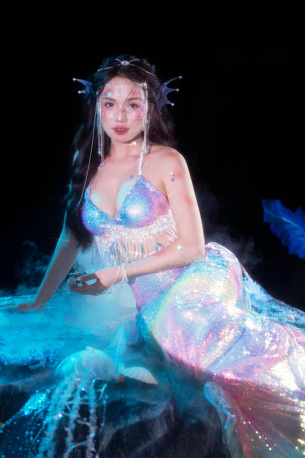 thị nhung mặc bikini (1)