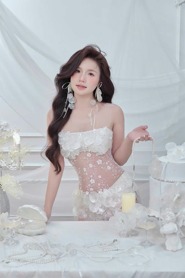 thị nhung mặc bikini (24)